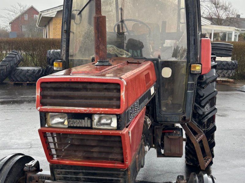 Case IH 685 XL