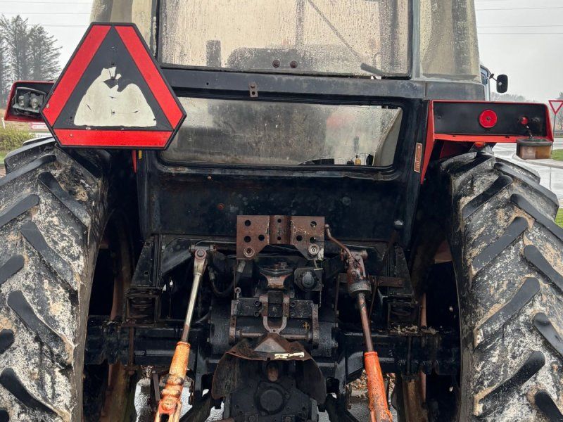 Case IH 685 XL