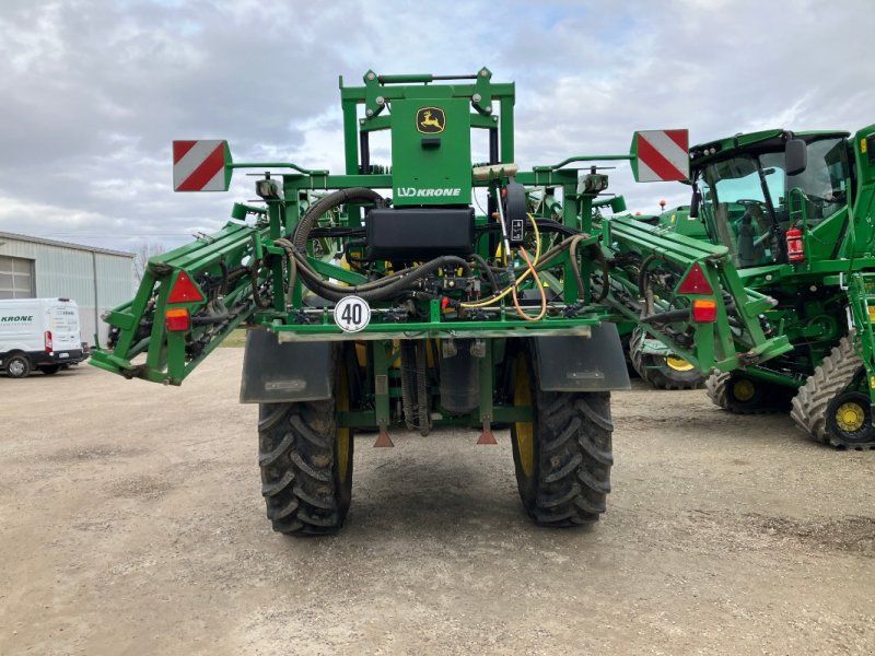 John Deere R740i