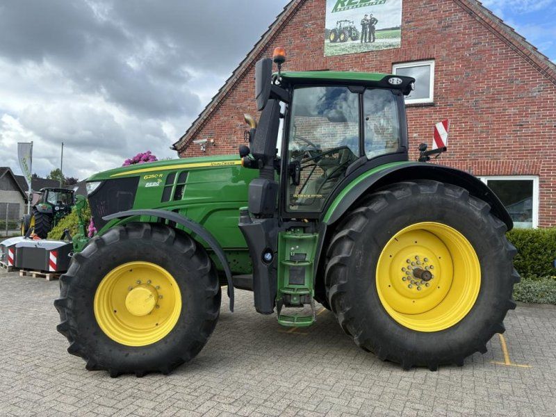 John Deere 6250R