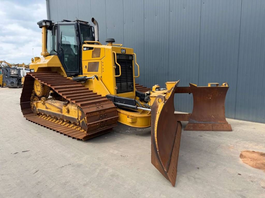 CAT D6N LGP