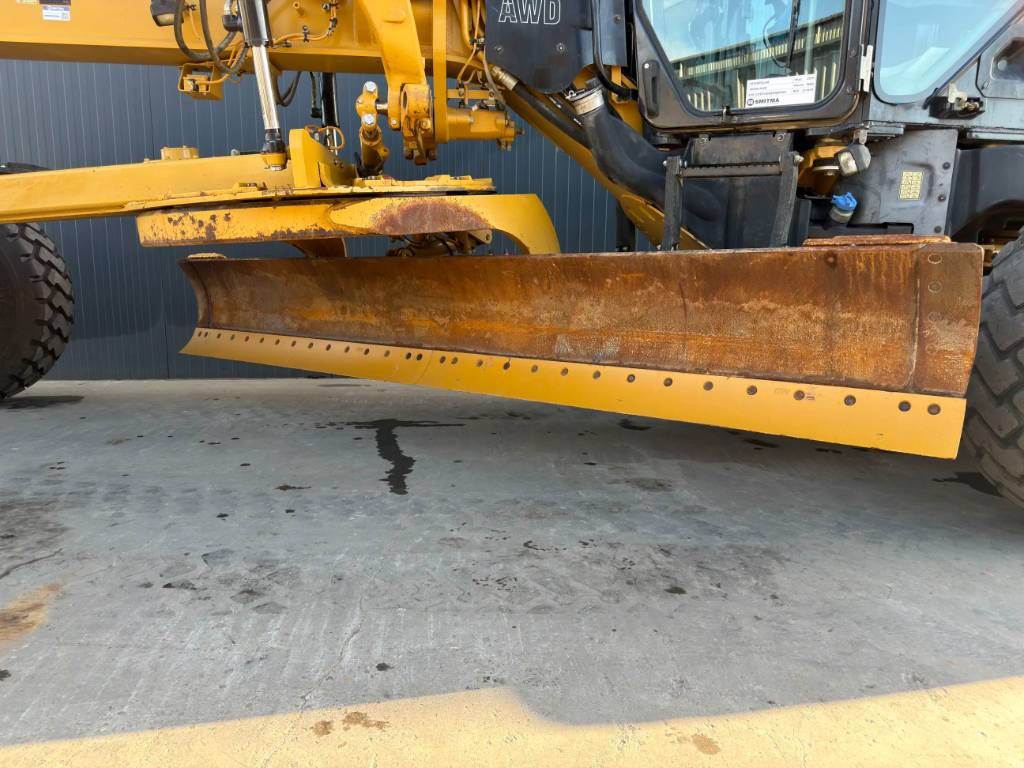 CAT 140M3 AWD