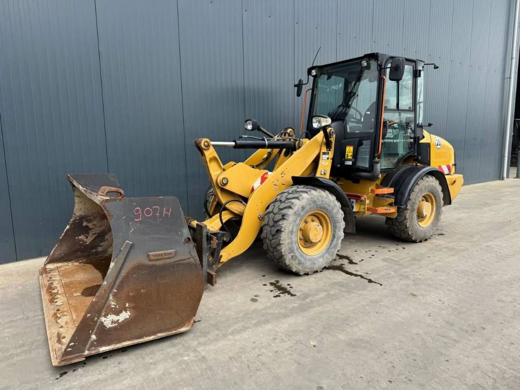 CAT 907H