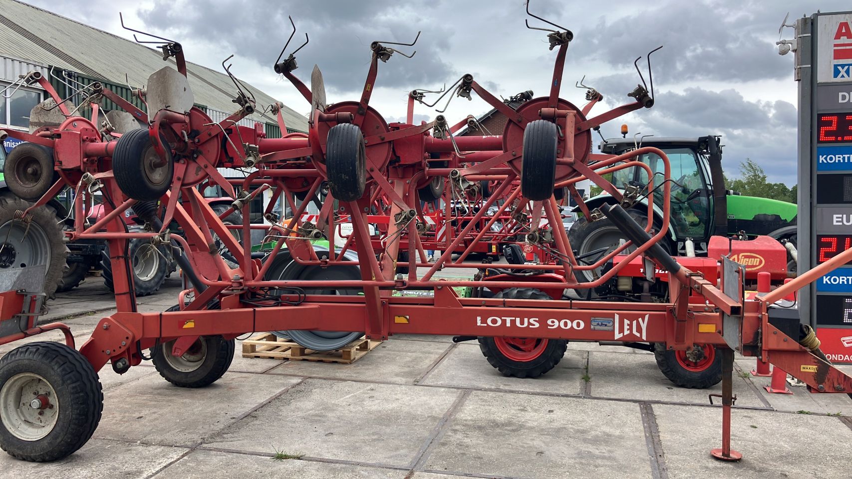 Lely lotus 900