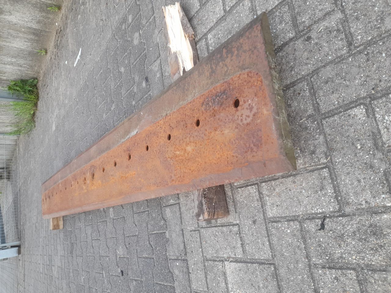 Onderschroefmes voor shovelbak / wielladerbak
