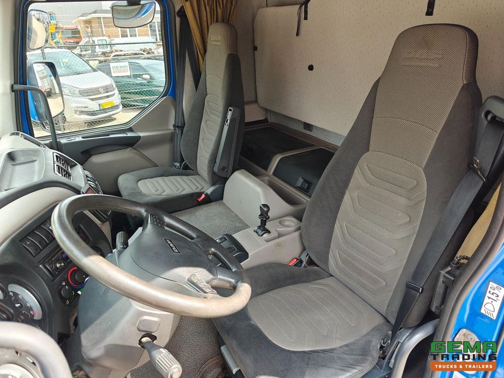 DAF FA LF45.220 4x2 Sleeper Euro5 EEV - Enclosed Box 5.4m + Tail Lift 1500kg - Home Floor - Side Door - Fold-down Bed