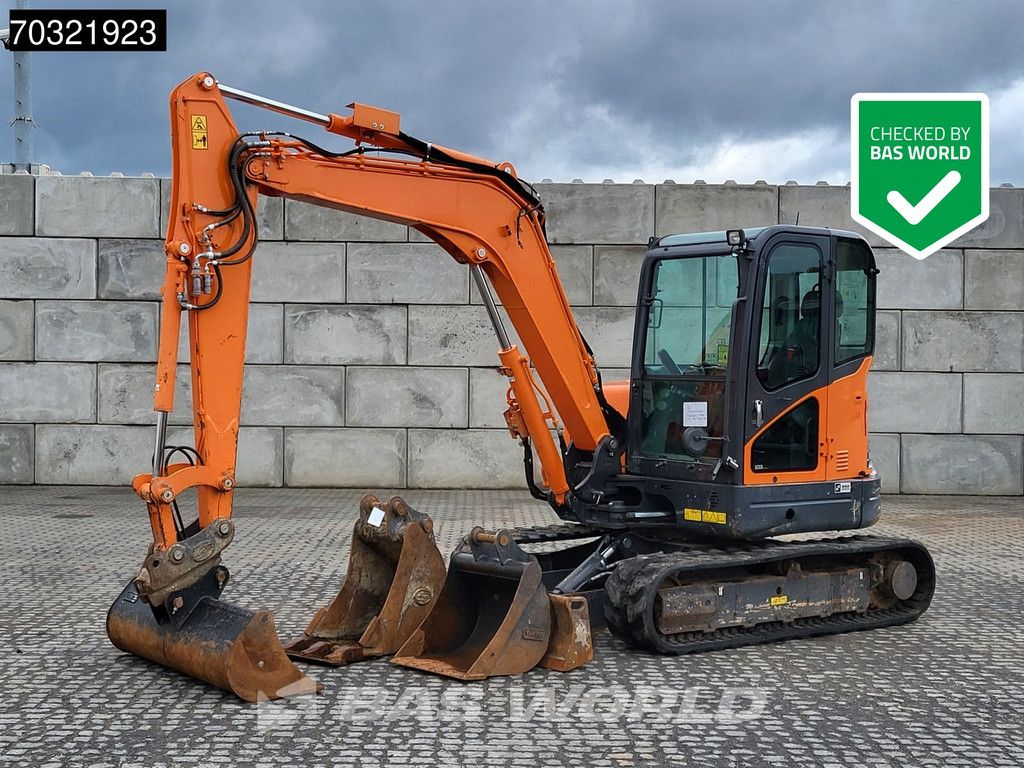 Doosan DX63-3 A/C - 3 Buckets
