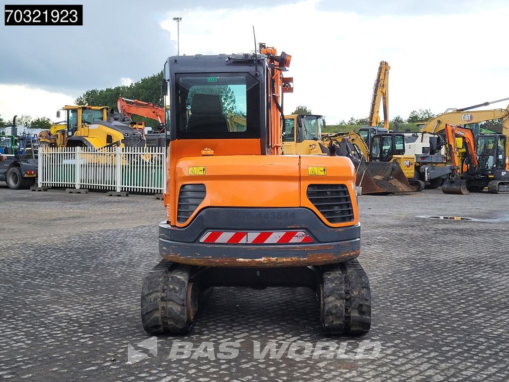 Doosan DX63-3 A/C - 3 Buckets