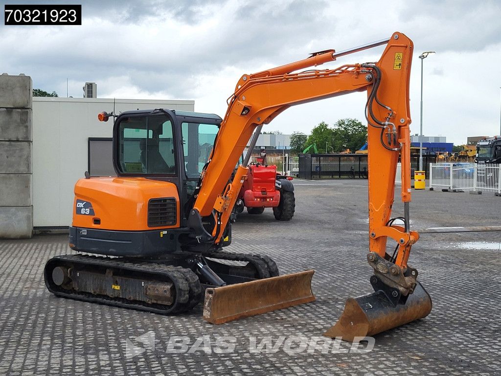 Doosan DX63-3 A/C - 3 Buckets