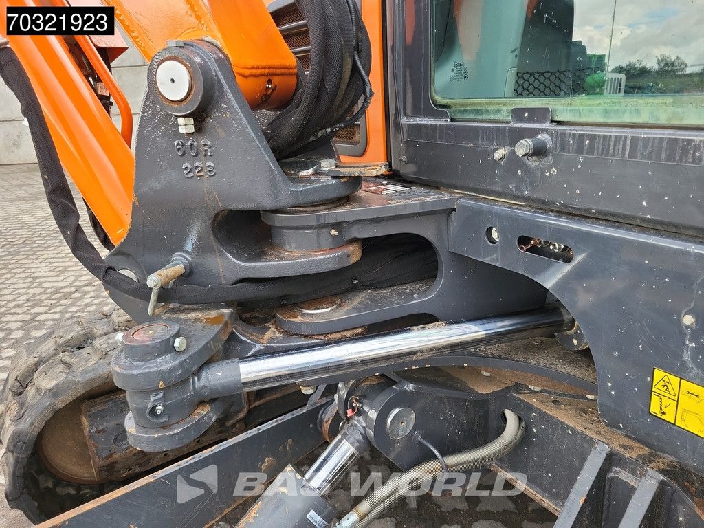 Doosan DX63-3 A/C - 3 Buckets