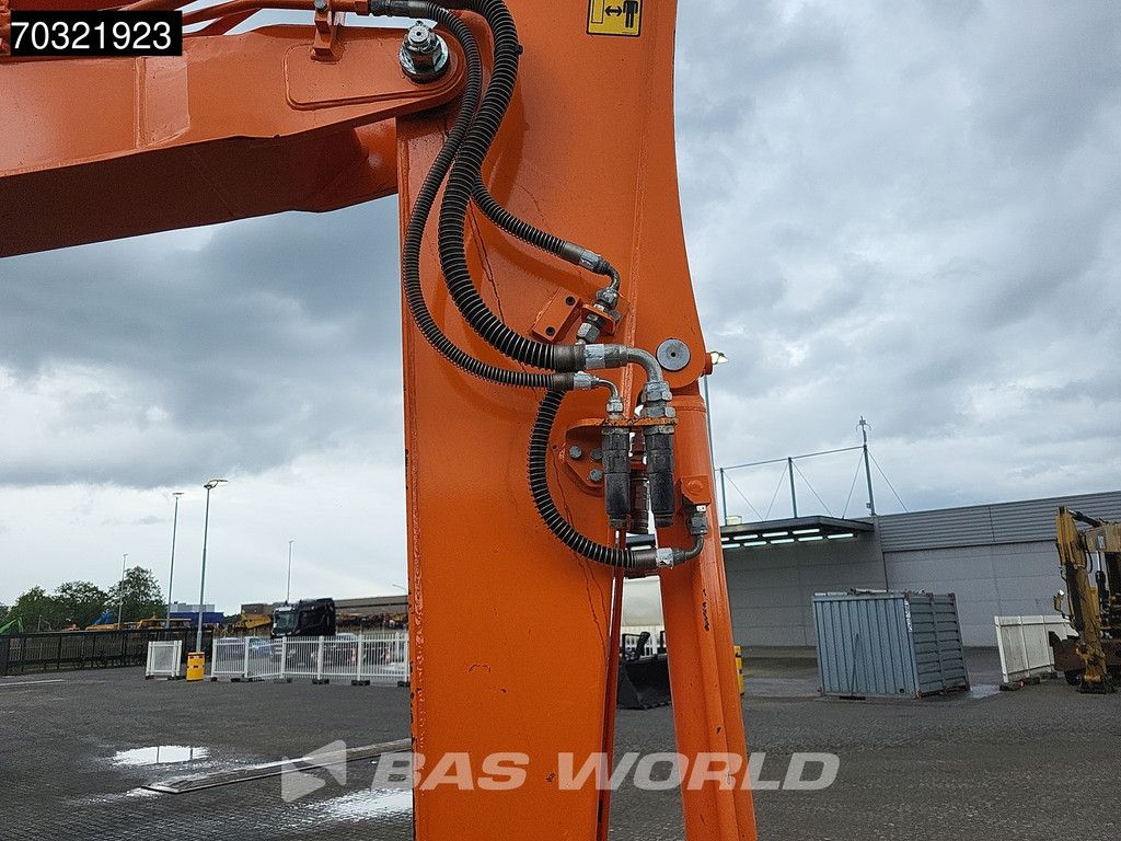 Doosan DX63-3 A/C - 3 Buckets