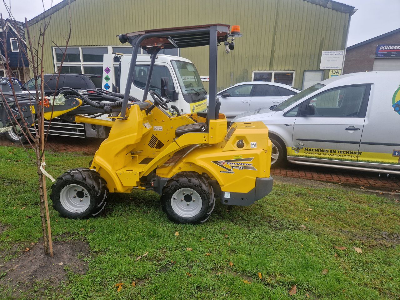 Minigraafmachine-Skidsteer-Minishovel-maaimachines