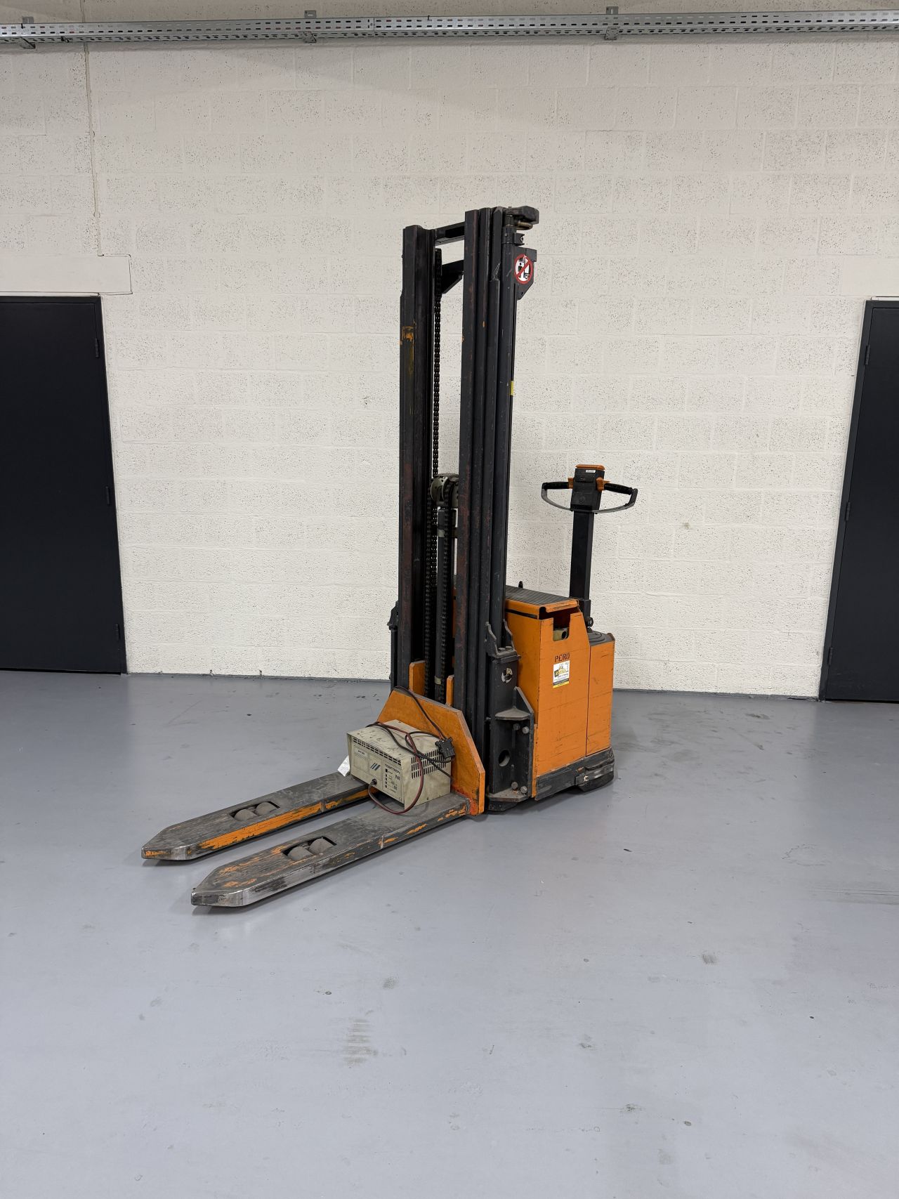 Still EGV1600 5 mtr Triplex accu slecht
