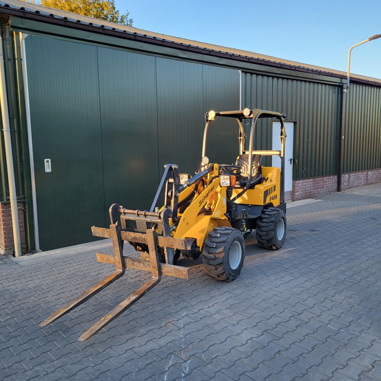 Schaffer 2428 shovel