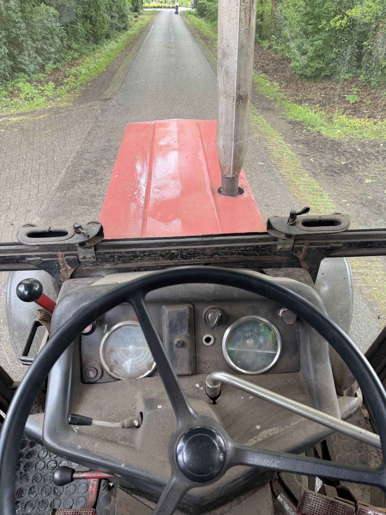 International 745 XL