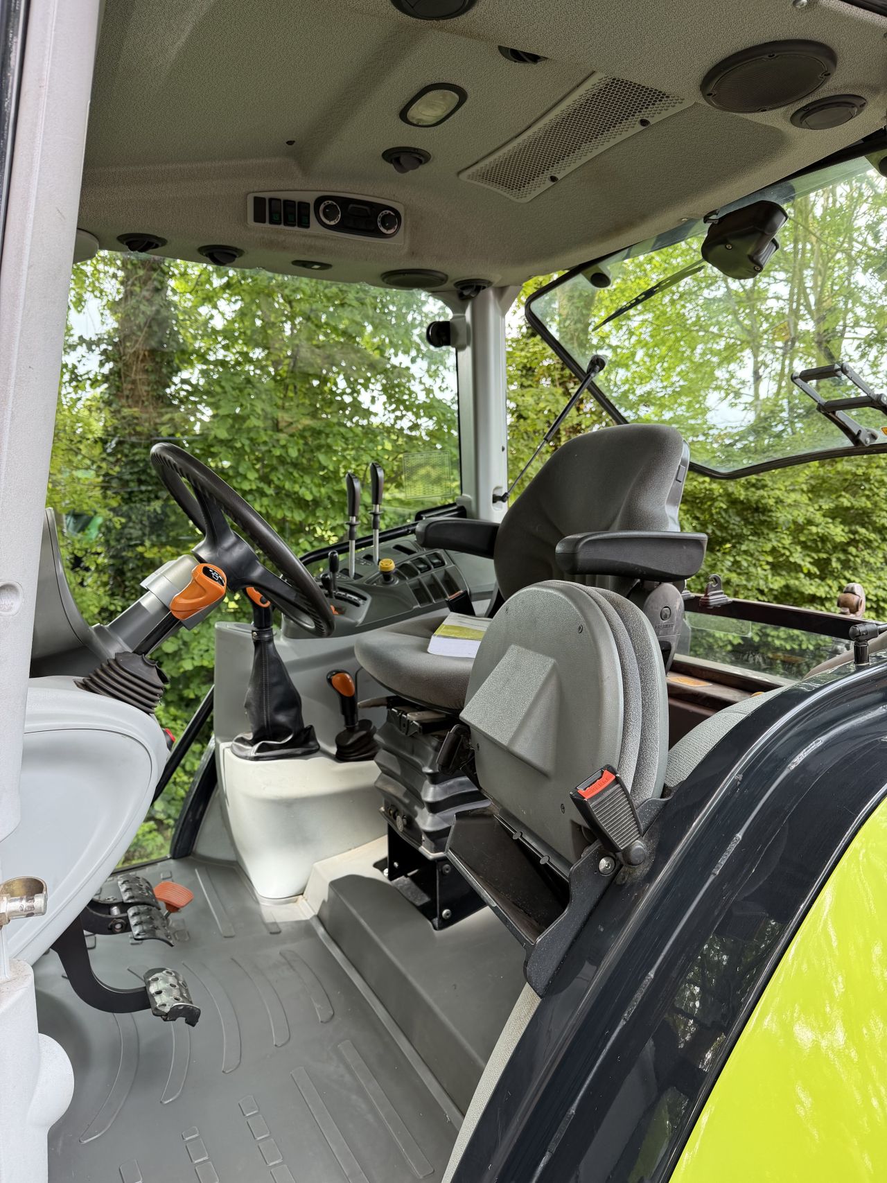 Claas Atos 330