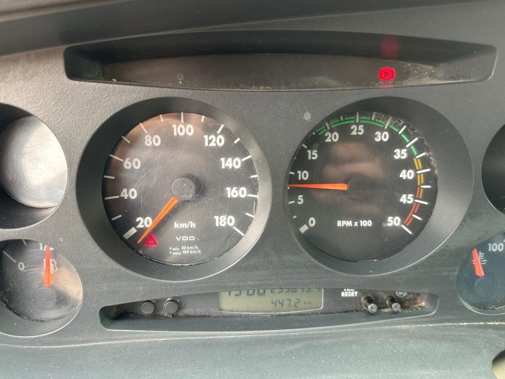 Iveco 40C / BE COMBI 10T MIT VELDHUIZEN P31-5A / CREWCAB 7 Pers. / NEUE APK AT1013