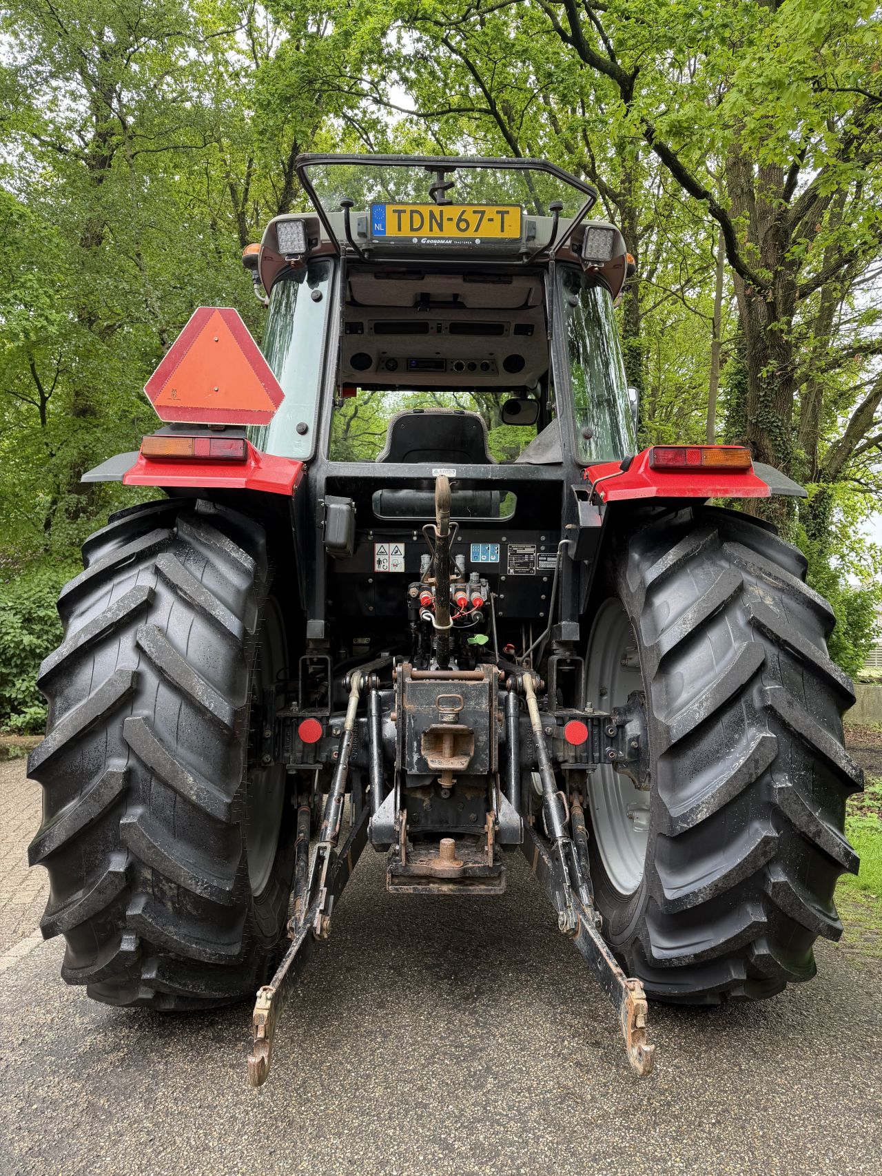 Massey Ferguson 4355 met maar 2325 uur!