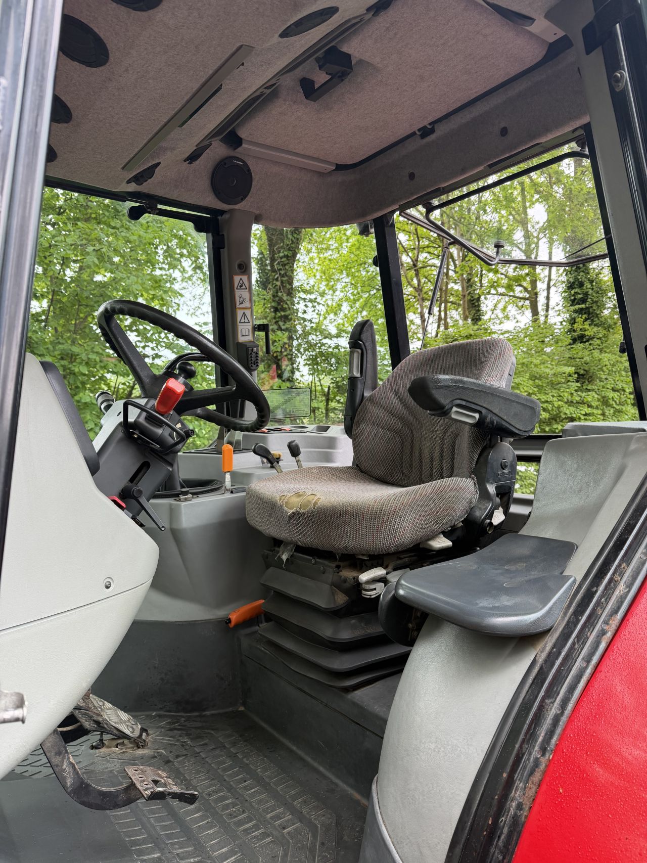 Massey Ferguson 4355 met maar 2325 uur!