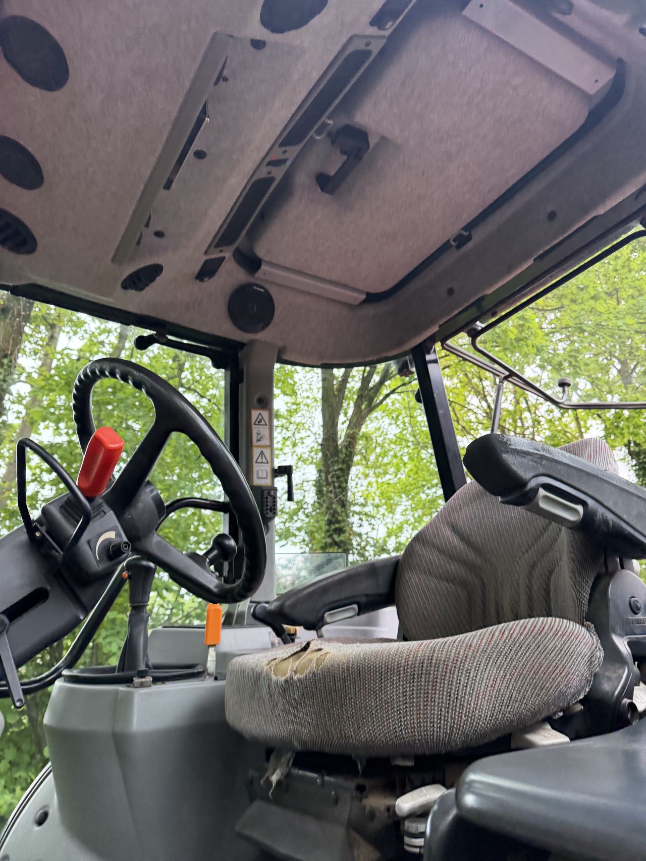Massey Ferguson 4355 met maar 2325 uur!