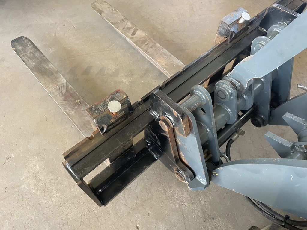 Giant V452T HD kniklader 45pk!