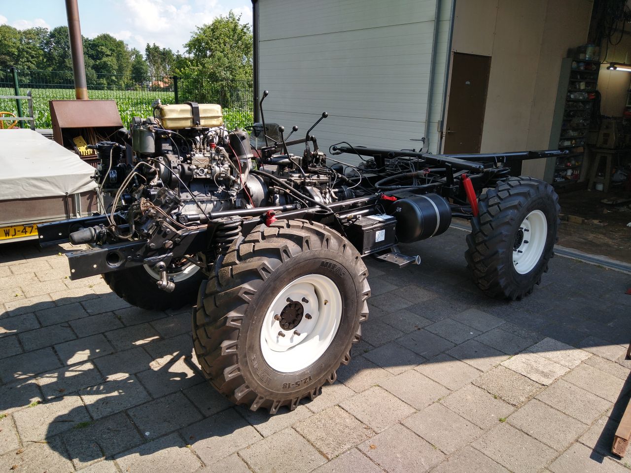 Mercedes-Benz Unimog 421