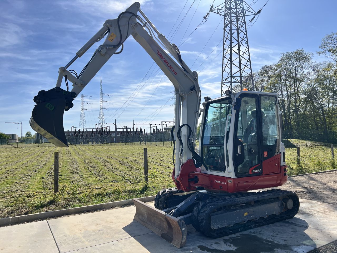 Takeuchi TB250-2 Minigraver