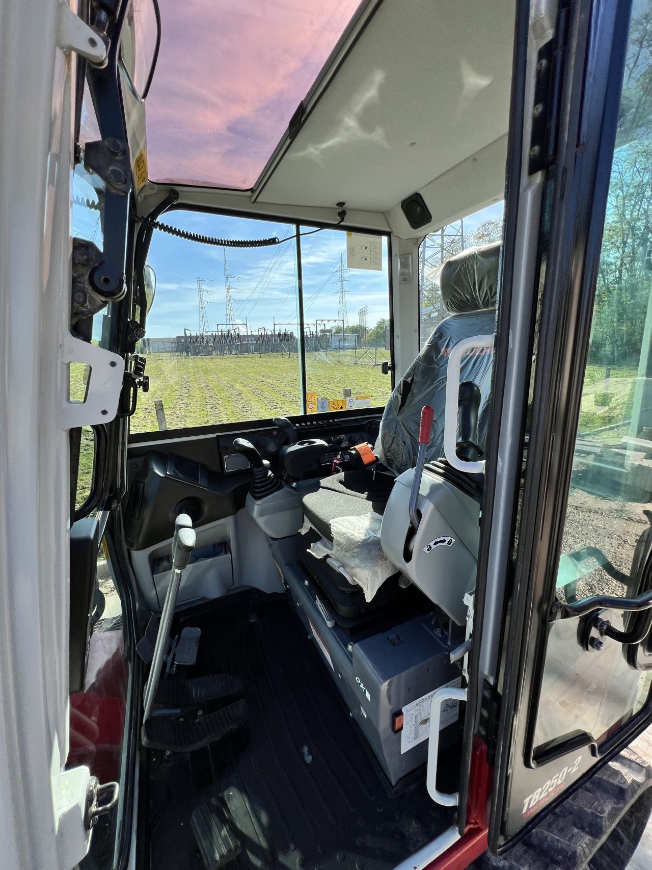 Takeuchi TB250-2 Minigraver