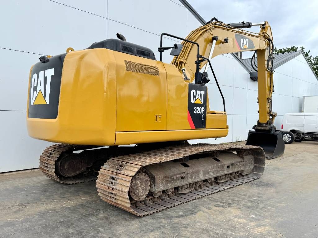CAT 320FL - New Bucket / Hammer Lines / Camera