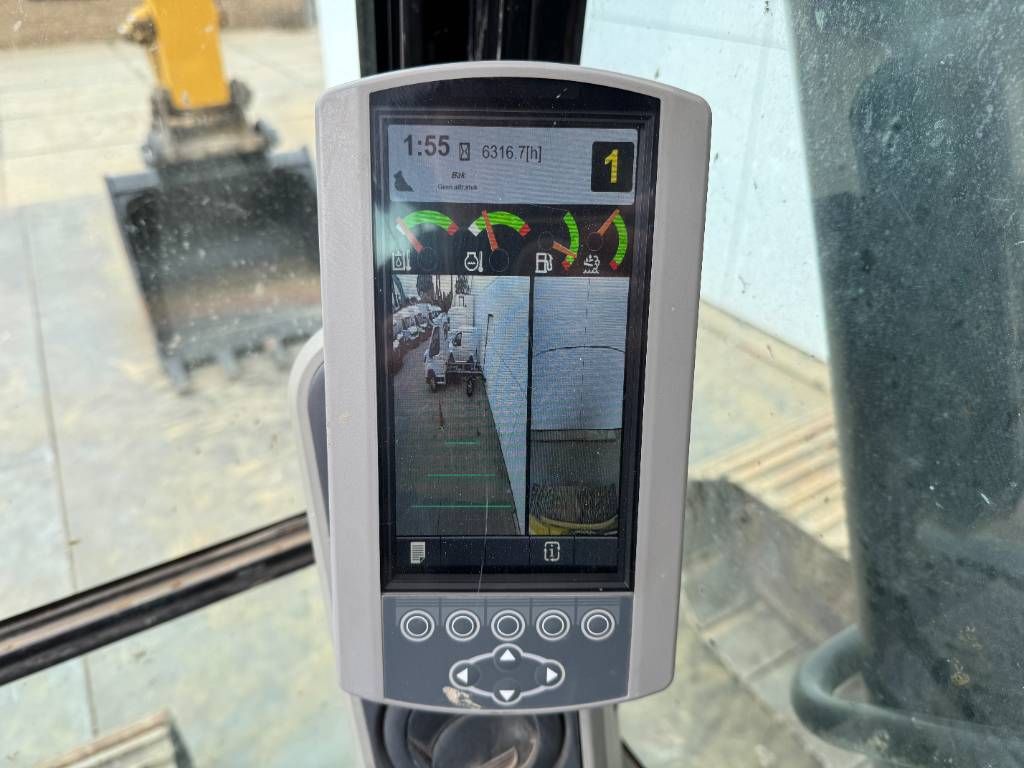 CAT 320FL - New Bucket / Hammer Lines / Camera