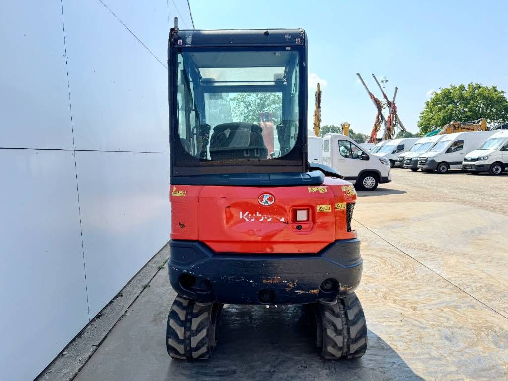 Kubota KX027-4 - Hammer Lines / Quick Coupler