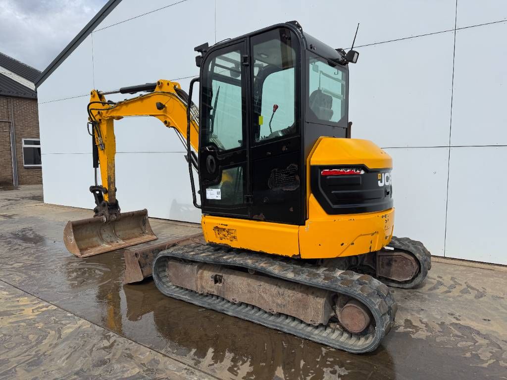 JCB 48Z-1 - Hammer Lines / Quick Coupler