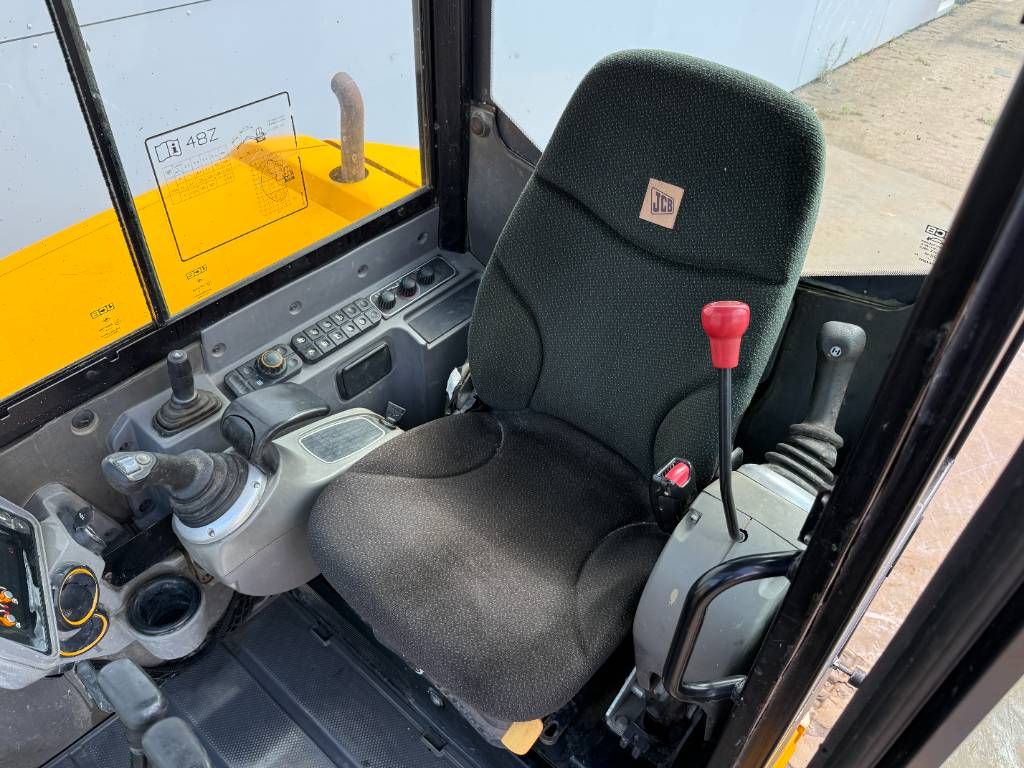 JCB 48Z-1 - Hammer Lines / Quick Coupler