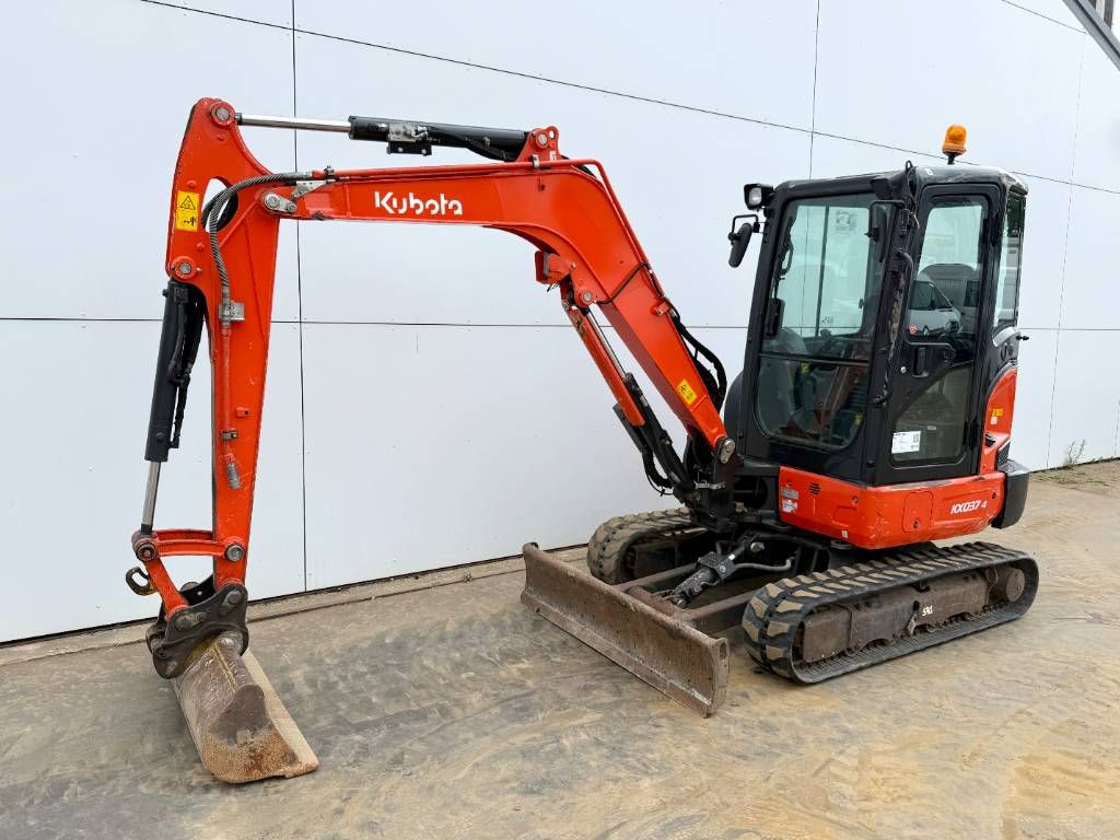 Kubota KX037-4 - Hammer Lines / Quick Coupler
