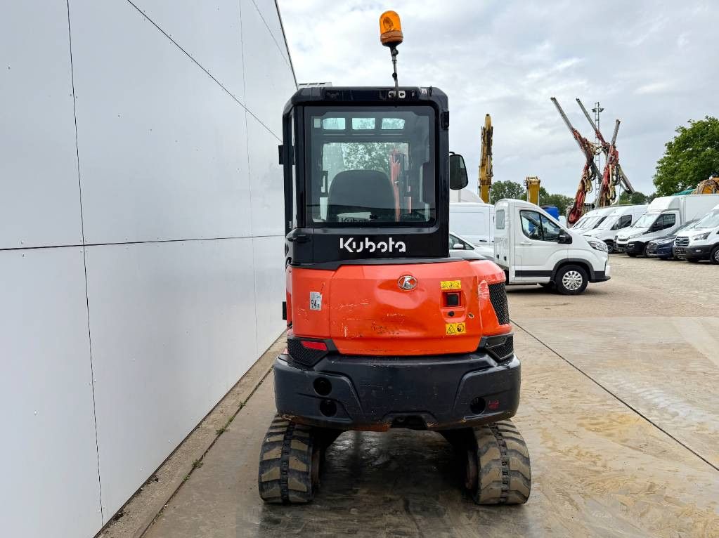 Kubota KX037-4 - Hammer Lines / Quick Coupler