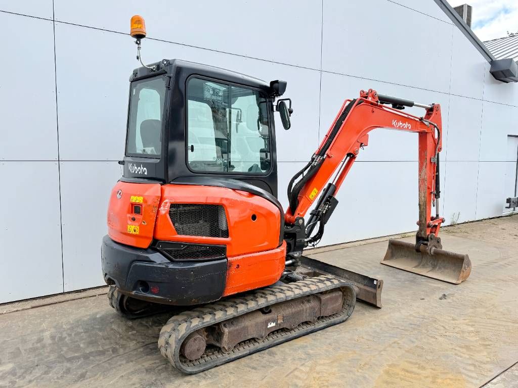 Kubota KX037-4 - Hammer Lines / Quick Coupler