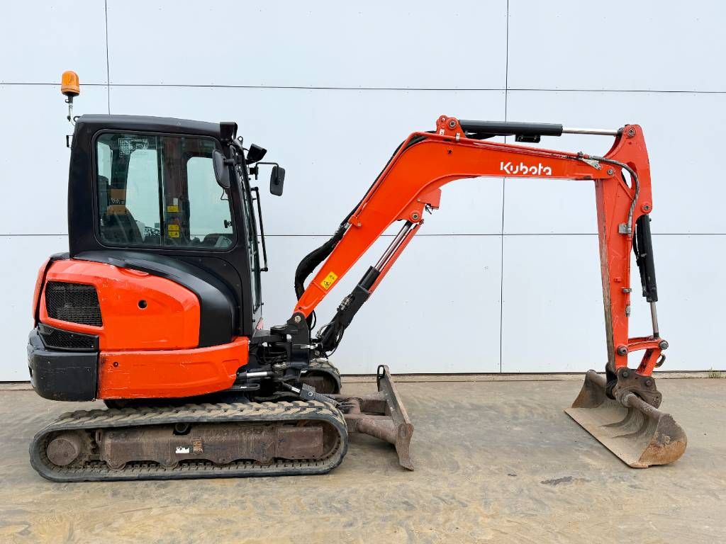 Kubota KX037-4 - Hammer Lines / Quick Coupler