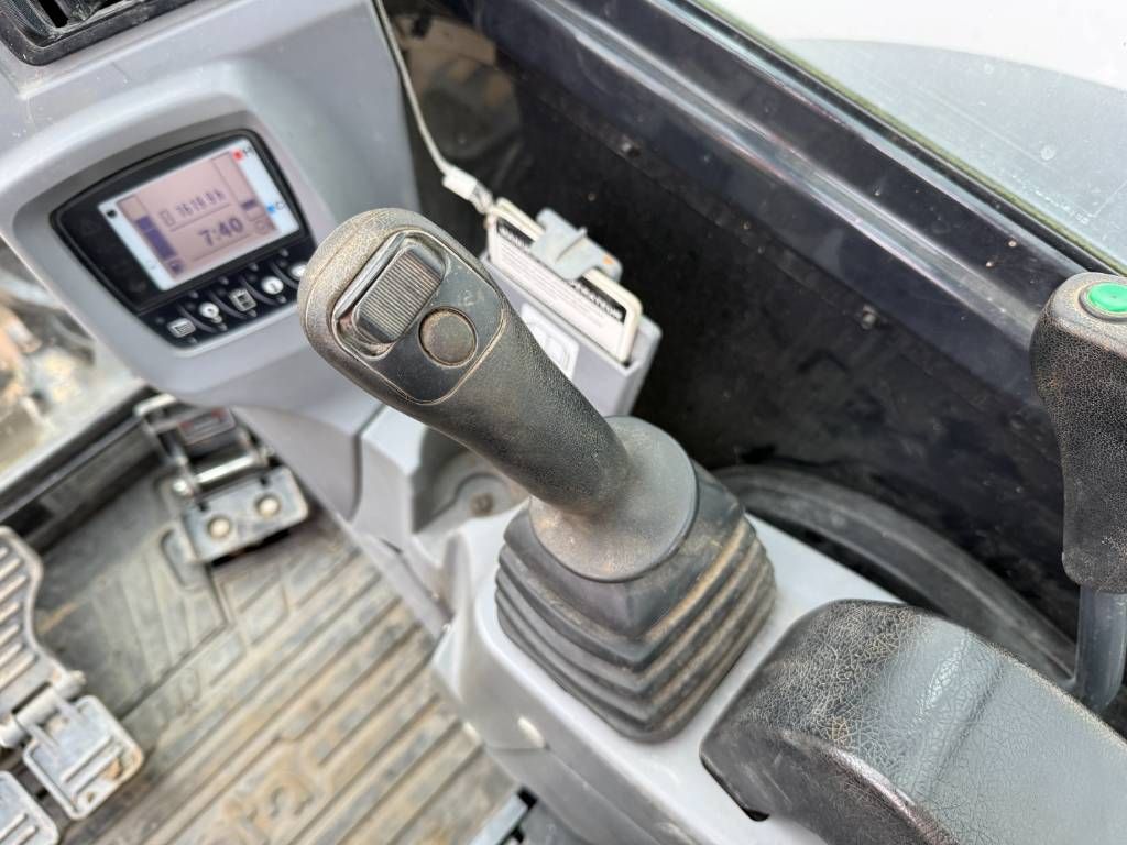 Kubota KX037-4 - Hammer Lines / Quick Coupler