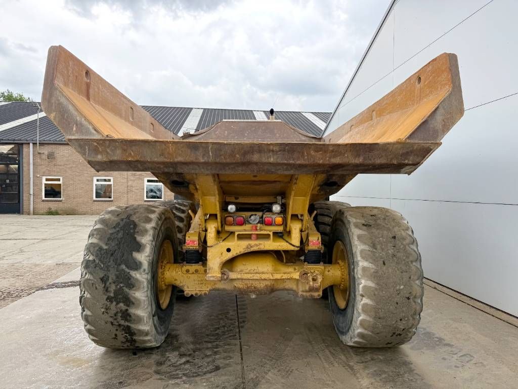 CAT 735 - Automatic Greasing / Camera
