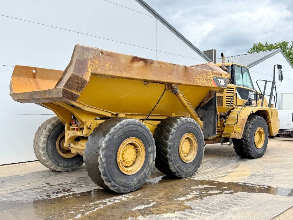 CAT 735 - Automatic Greasing / Camera
