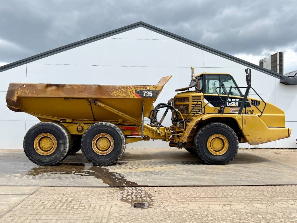 CAT 735 - Automatic Greasing / Camera