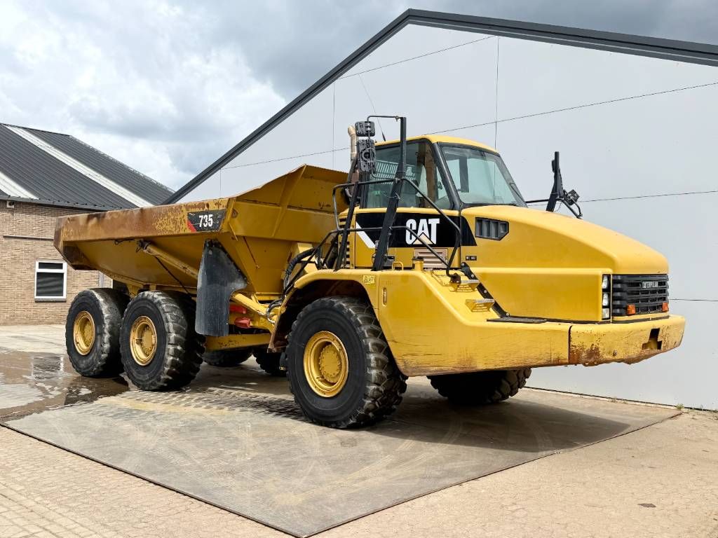 CAT 735 - Automatic Greasing / Camera