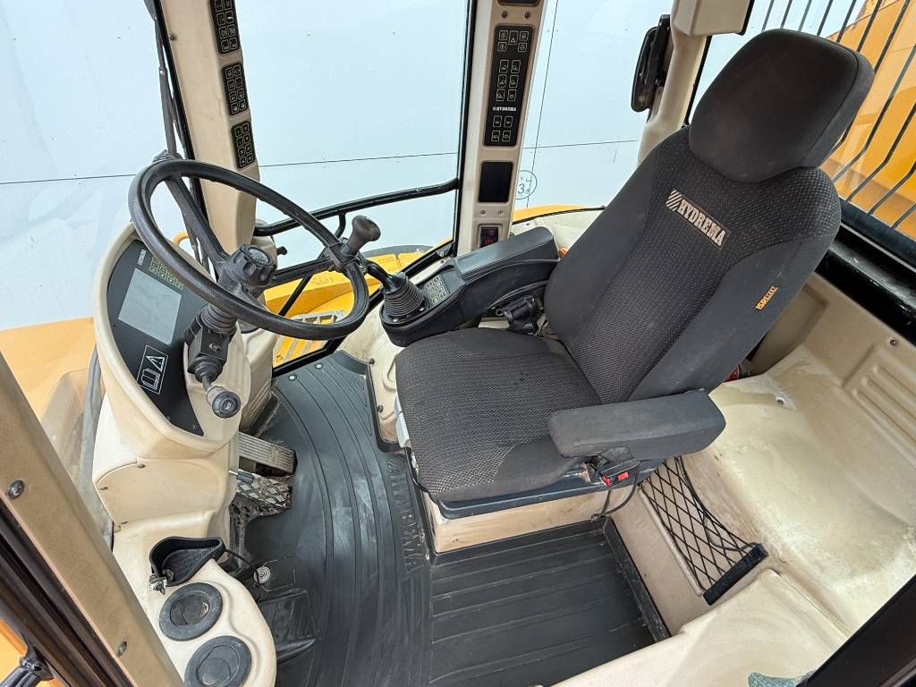 Hydrema 922F - Tailgate / Camera / Good Condition