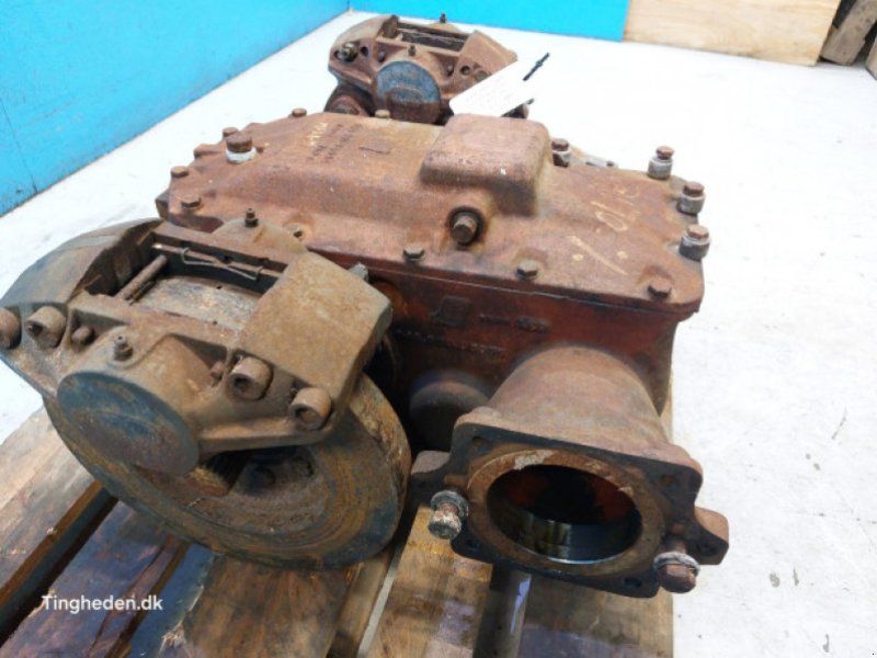 Massey Ferguson 38