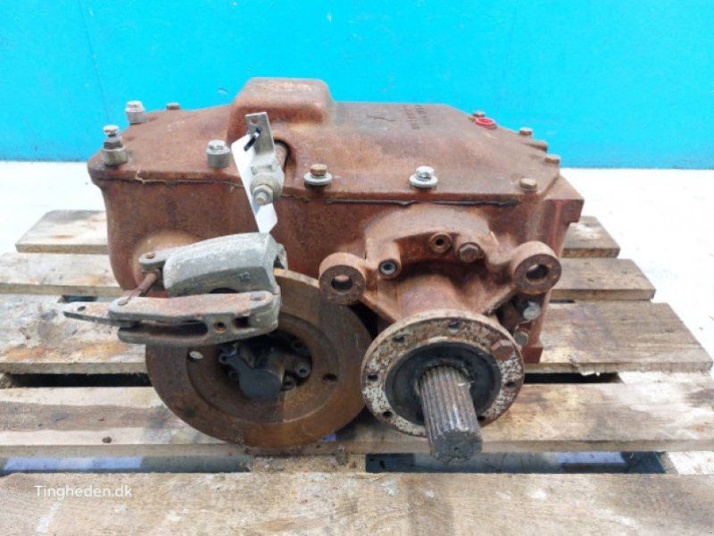 Massey Ferguson 38