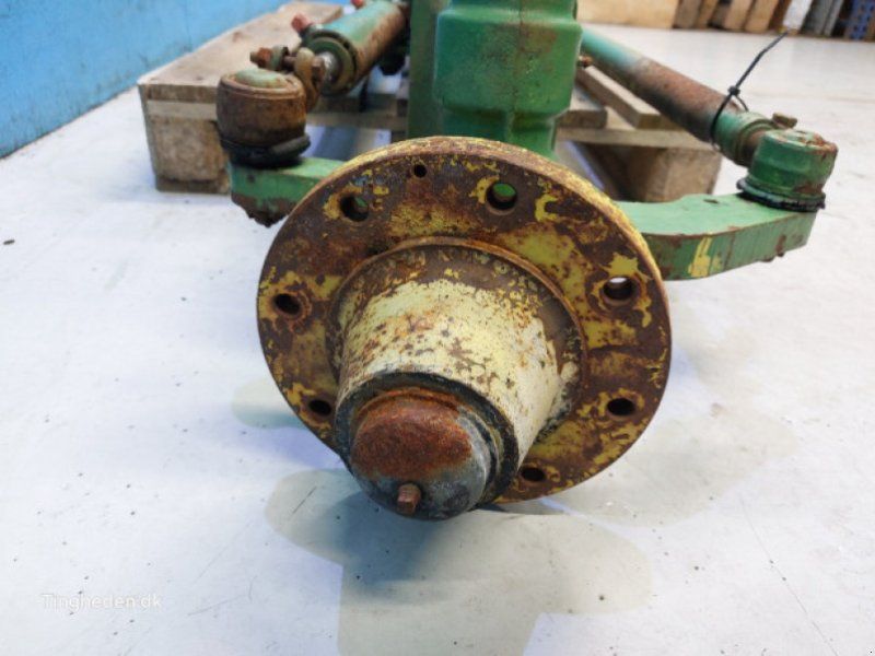 John Deere 1177