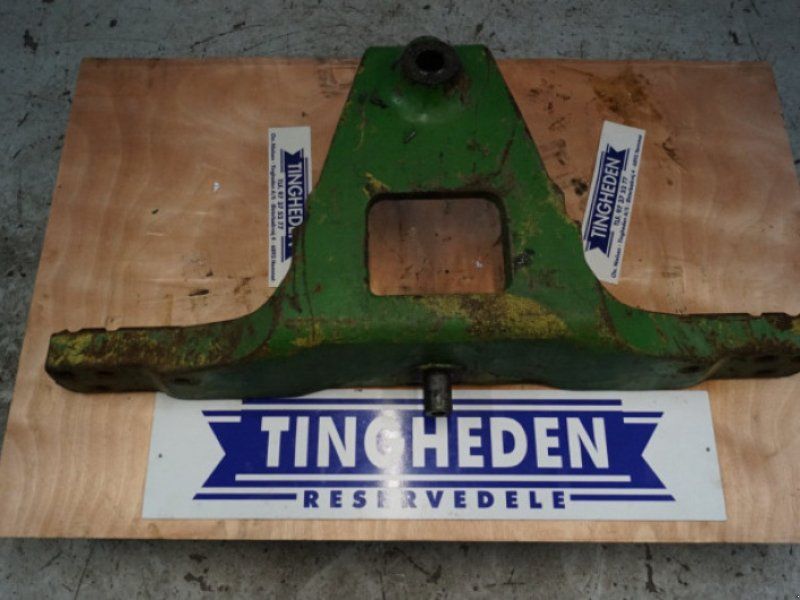 John Deere 2840