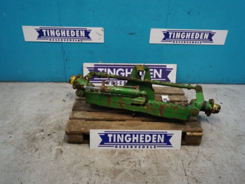 John Deere 2850