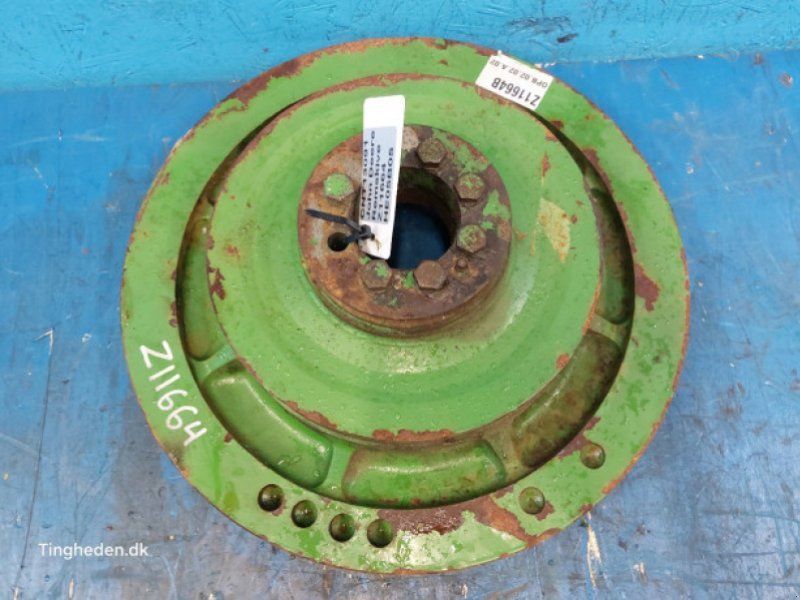 John Deere 1166
