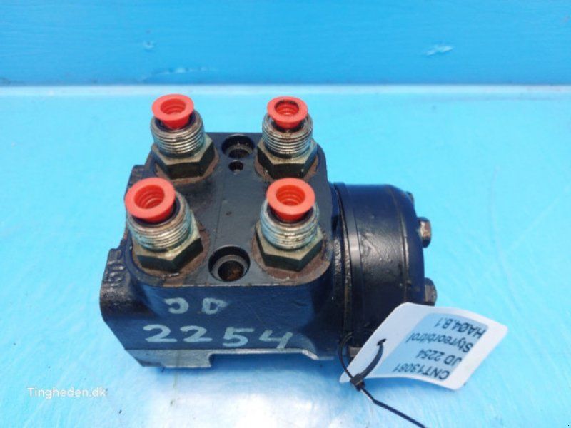 John Deere 2254